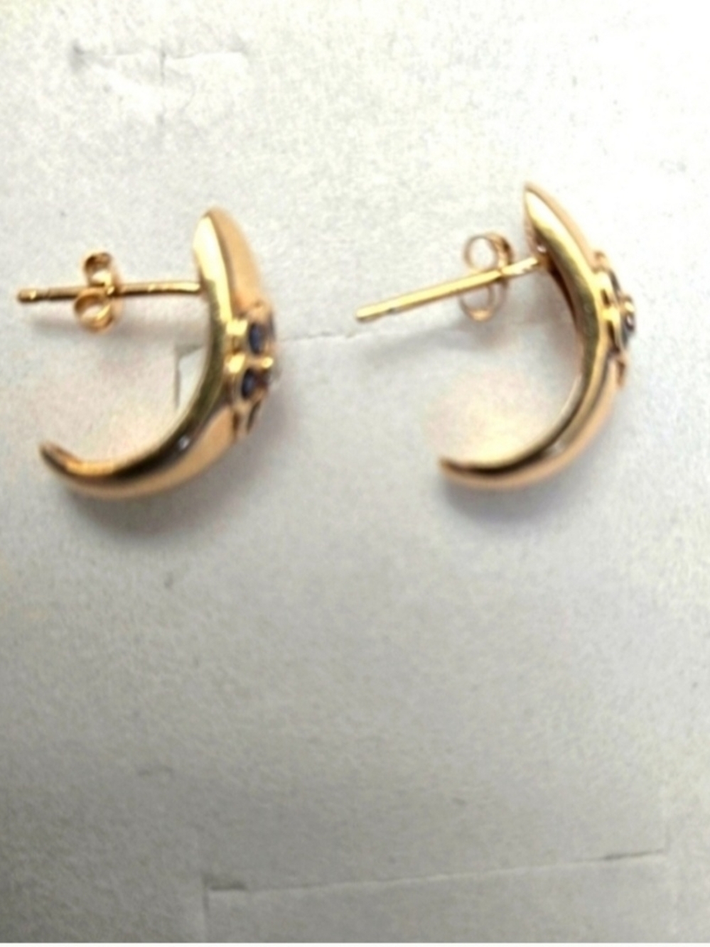 10kt Solid Yellow Gold Genuine Sapphire Open Ended Huggie Earrings - Picture 6 of 14
